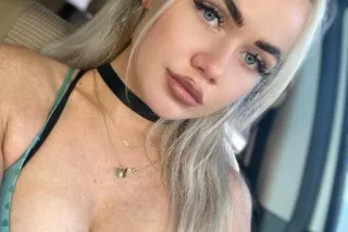 👅✨🍑💋 BODY built for PURE PLEAS... - Image 4