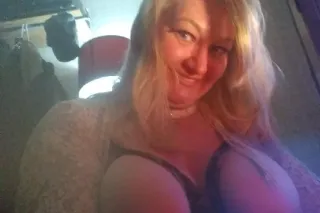 🥳 qv 80halfh 120 special today.🥳 for mature Gentlemen that need a satisfing moment to unwind & relieve stress - Image 6