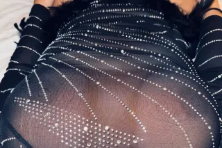 Ask about 4 hand special with anna Cum enjoy a Peachietime - Image 2