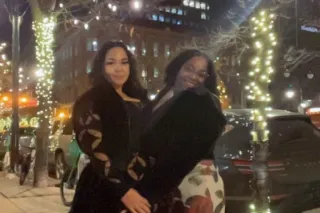 Ask about 4 hand special with anna Cum enjoy a Peachietime - Image 7