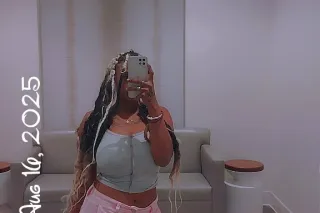 Sweet like honey we all want to taste 💋🍯 - Image 1